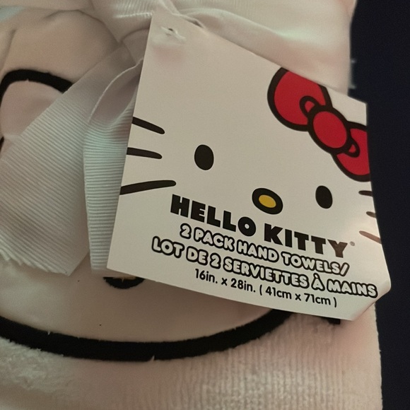 Hello Kitty Hand Towels - Picture 2 of 4
